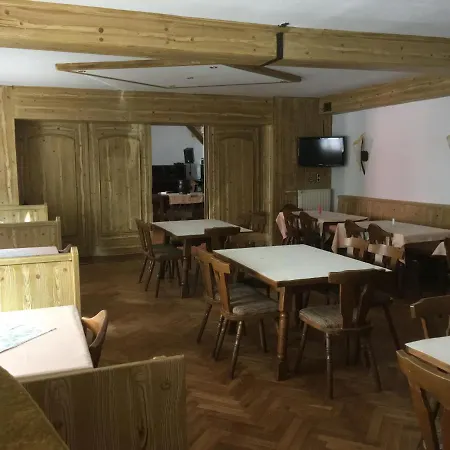 Kirchenwirt Sankt Johann Am Tauern Han/Misafirhane Sankt Johann am Tauern